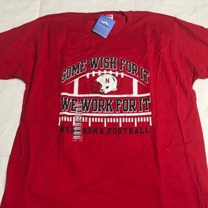 HUSKER T-SHIRT